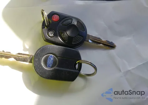 2009 Ford Escape Xls/Xls Manual from USA, damaged, VIN 1FMCU02719KB70781